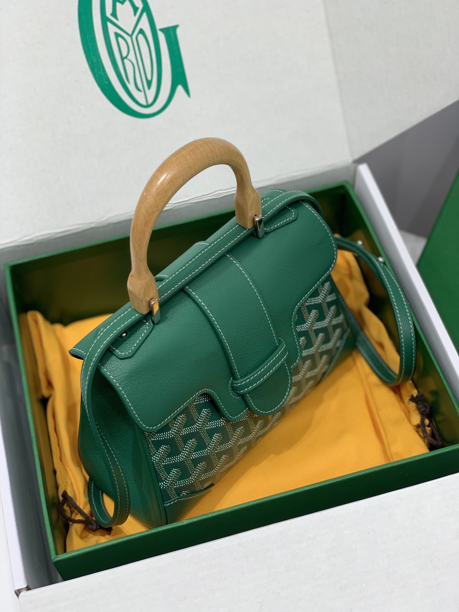 Saigon Souple Mini Handbag Shoulder Bag In Green